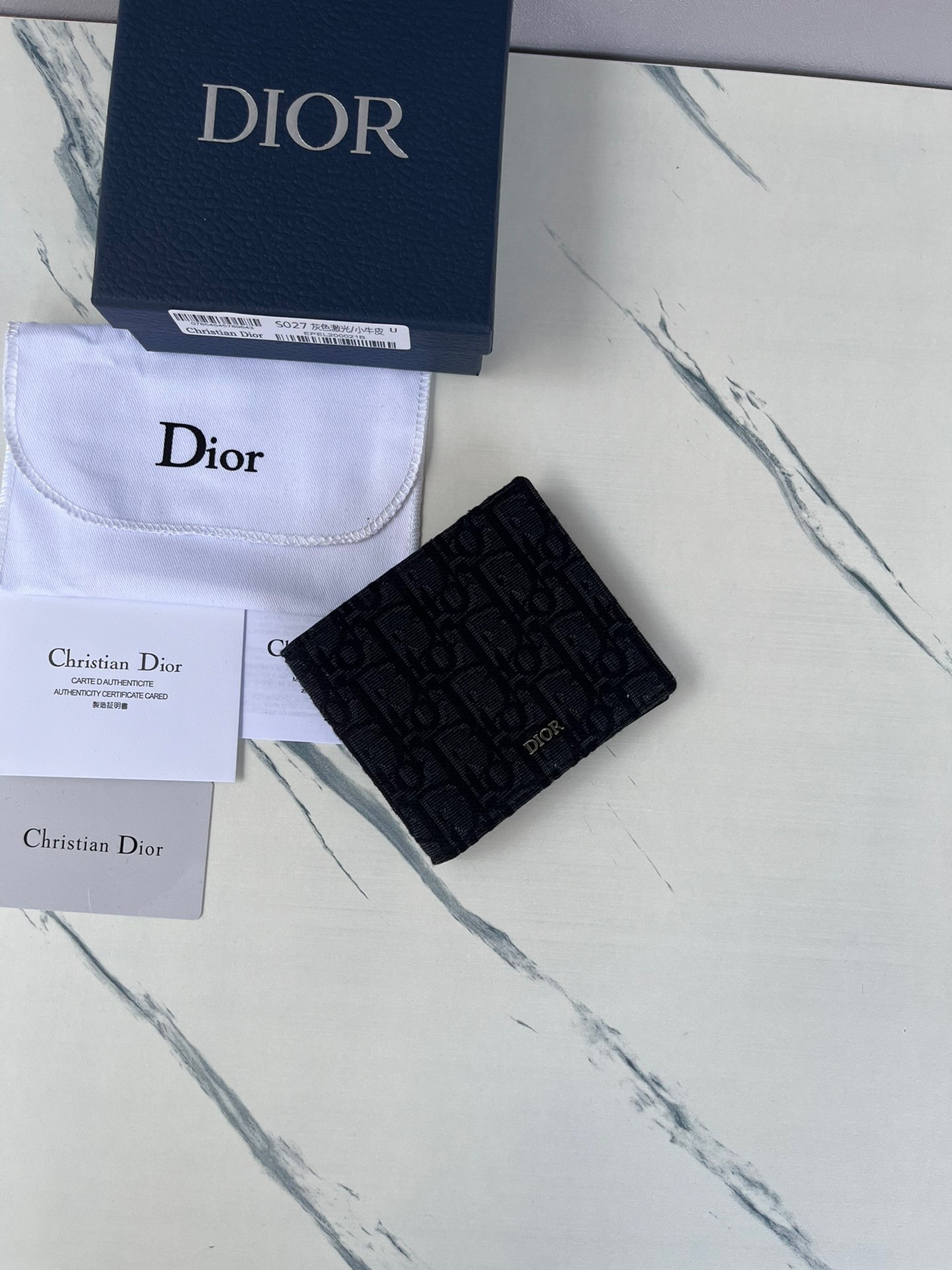 Ví nam Dior siêu cấp VNSC2800 z3816075477194 95f2bd6f7a8124708e5d617be3af9109 510x680 - Ví nam Dior siêu cấp VNSC2800