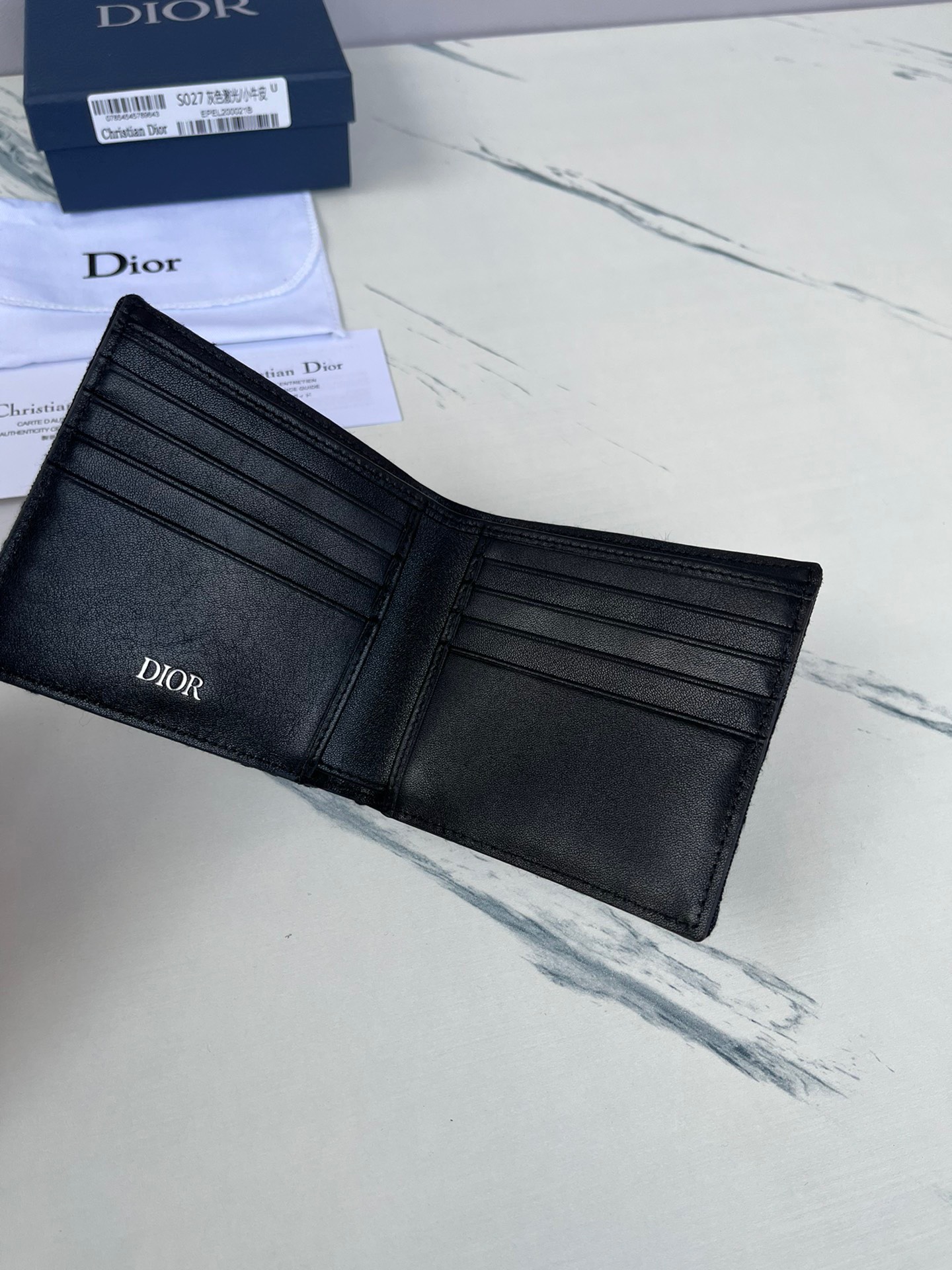 Ví nam Dior siêu cấp VNSC2800 z3816075491201 2c05f7dd61892a6b88116bbc82e8b12d 510x680 - Ví nam Dior siêu cấp VNSC2800