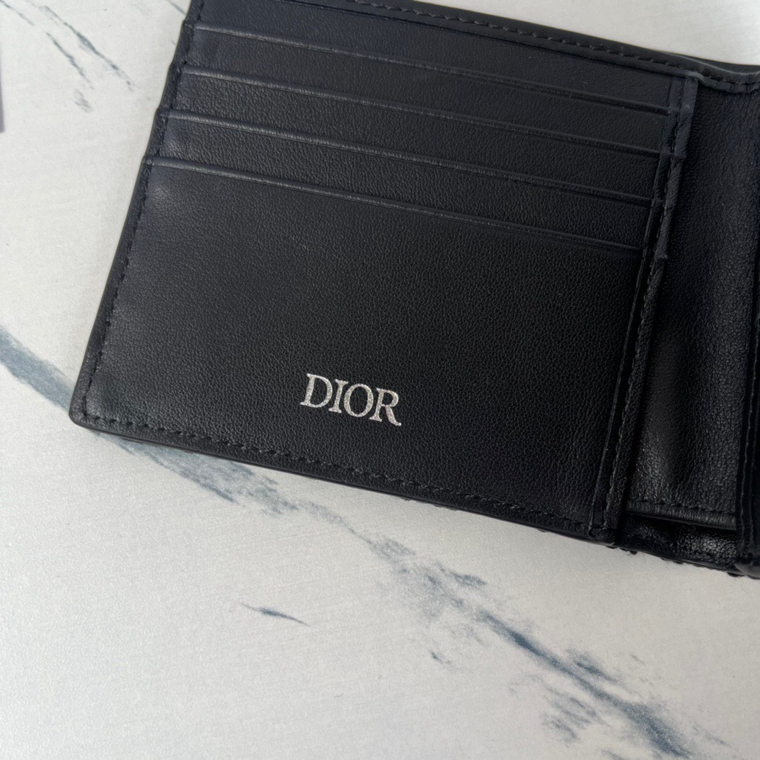 Ví nam Dior siêu cấp VNSC2800 z3816075491203 07087529c9316ca9c2d1aa0f35fab879 510x510 - Ví nam Dior siêu cấp VNSC2800