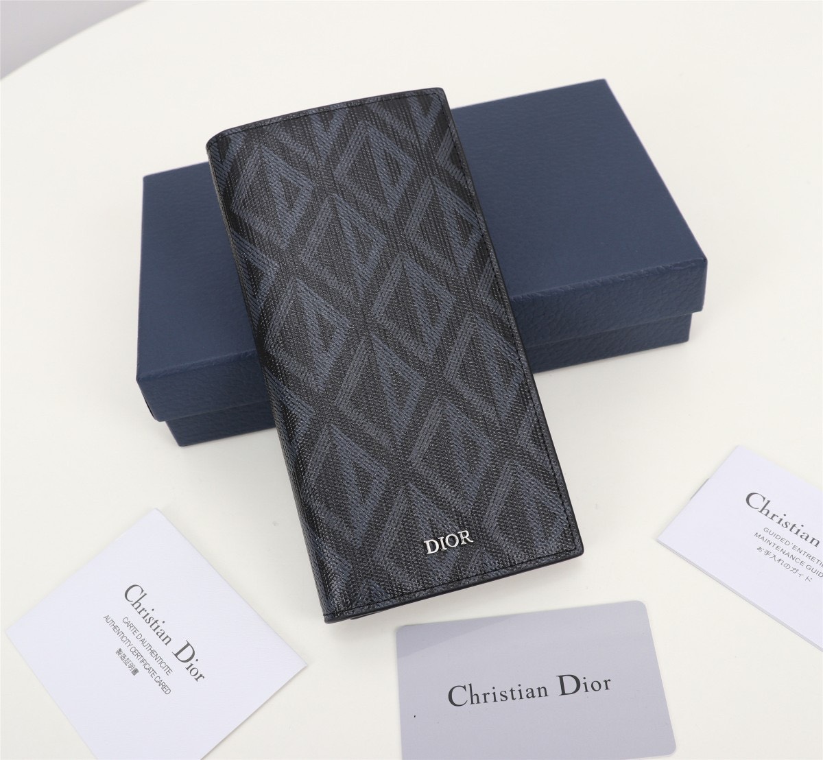 Ví nam Dior siêu cấp VNSC2810 z3816083622512 8008244da6d933f2f21cee1379b9967e 510x471 - Ví nam Dior siêu cấp VNSC2810