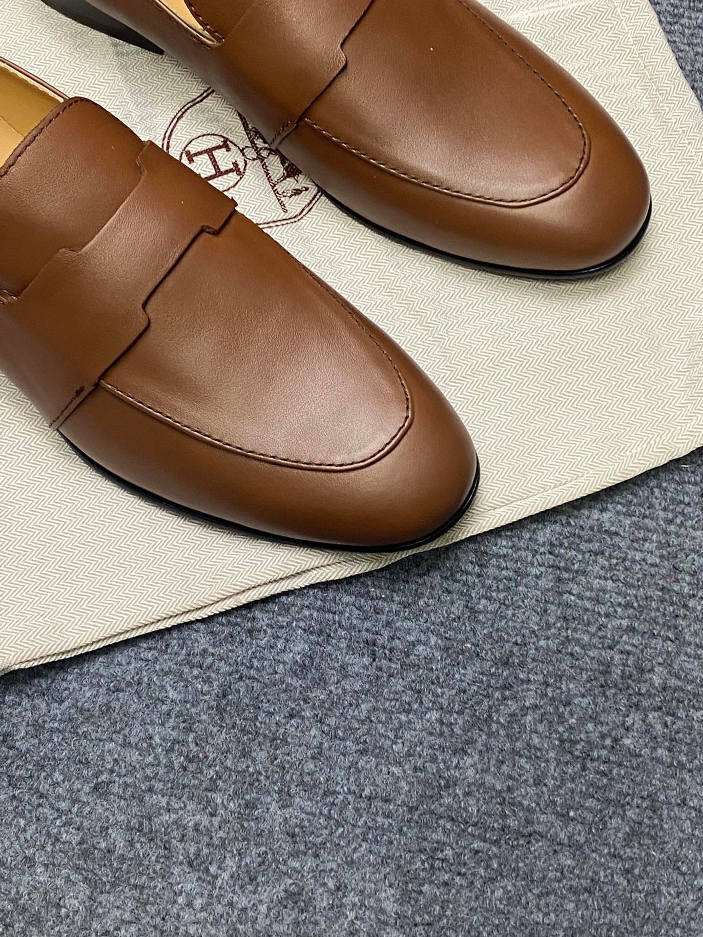 Giày Nam Hermes Siêu Cấp GNGC2829 z3835864838221 4ccdcb56851455bb8830447e252c1127 510x680 - Giày Nam Hermes Siêu Cấp GNGC2829