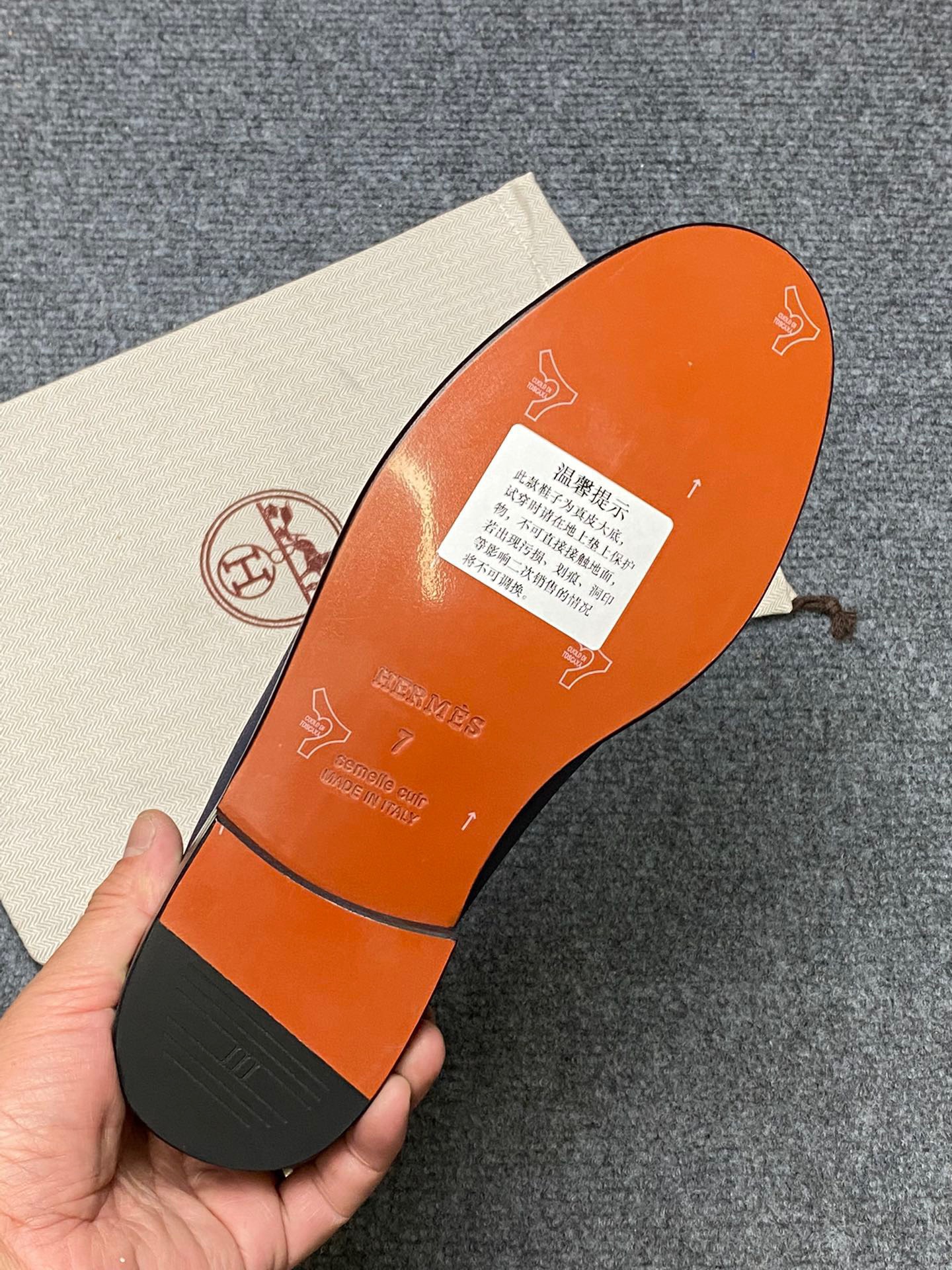 Giày Nam Hermes Siêu Cấp GNGC2857 z3860890094653 45366d43113cbf3bc535646961a319c9 510x680 - Giày Nam Hermes Siêu Cấp GNGC2857