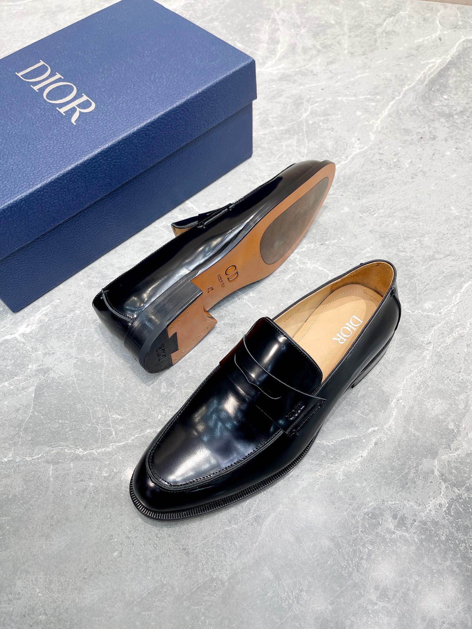 Giày nam Dior siêu cấp GNSC2971 z4001084152779 275b39090dcf40d5f4aa6ce2727559a2 510x680 - Giày nam Dior siêu cấp GNSC2971