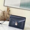 z4081103859550 d20c65f274ed4f88ef188167b2a3d09e 100x100 - Ví nam Louis Vuitton Siêu Cấp TXNLV3004