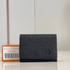 z4098577076193 8fcd35e279bdaadb82329faca8fa1f85 100x100 - Ví nam Louis Vuitton Siêu Cấp TXNLV3018