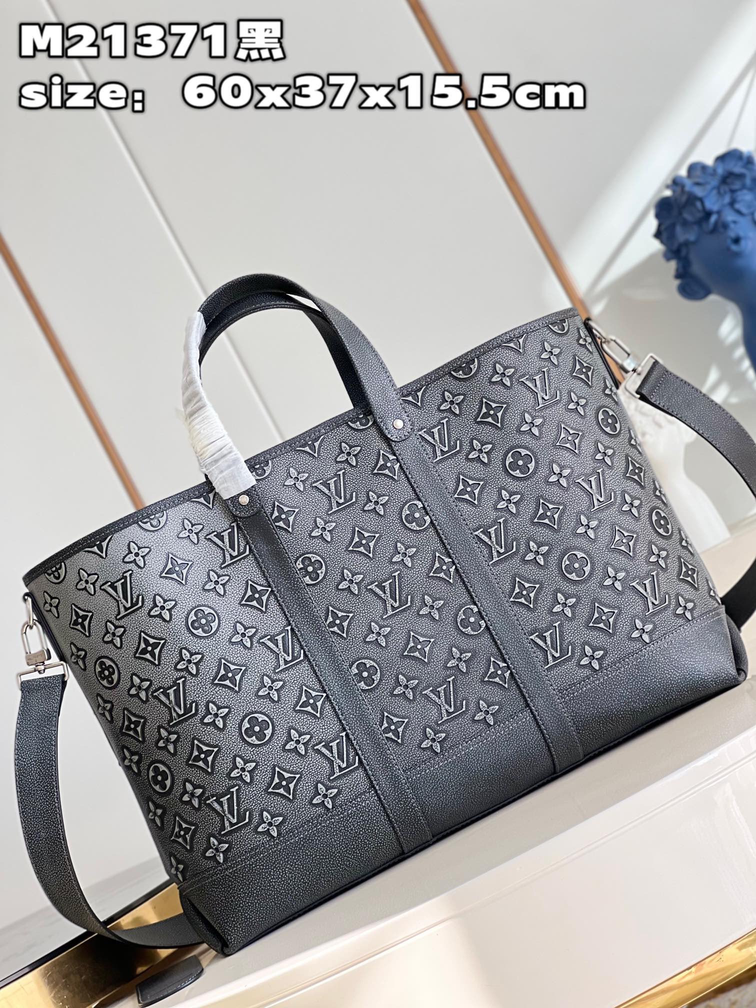 Túi xách nam Louis Vuitton Siêu Cấp TXNLV3020 z4100660712241 51b35e5fe508e957cb27e3bae225bcc2 510x680 - Túi xách nam Louis Vuitton Siêu Cấp TXNLV3020