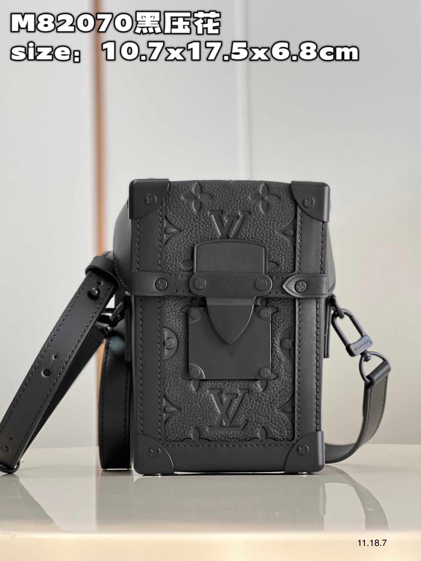 Túi xách nam Louis Vuitton Siêu Cấp TXNLV3050 z4152602607710 9d330bce444f580a79b6dfb1e71afbef 510x680 - Túi xách nam Louis Vuitton Siêu Cấp TXNLV3050