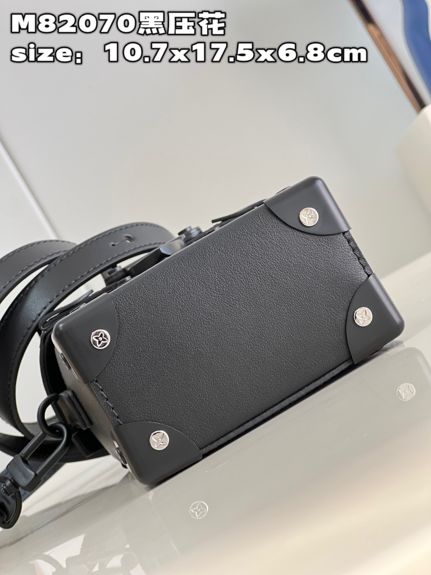 Túi xách nam Louis Vuitton Siêu Cấp TXNLV3050 z4152602624260 0ebffb2df2933c5a12f2f81d6c363457 510x680 - Túi xách nam Louis Vuitton Siêu Cấp TXNLV3050