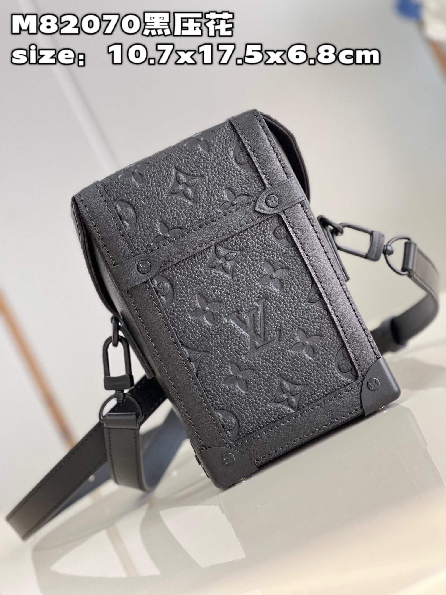 Túi xách nam Louis Vuitton Siêu Cấp TXNLV3050 z4152602627041 e66653ff2c30988efbb7efb0a372b943 510x680 - Túi xách nam Louis Vuitton Siêu Cấp TXNLV3050