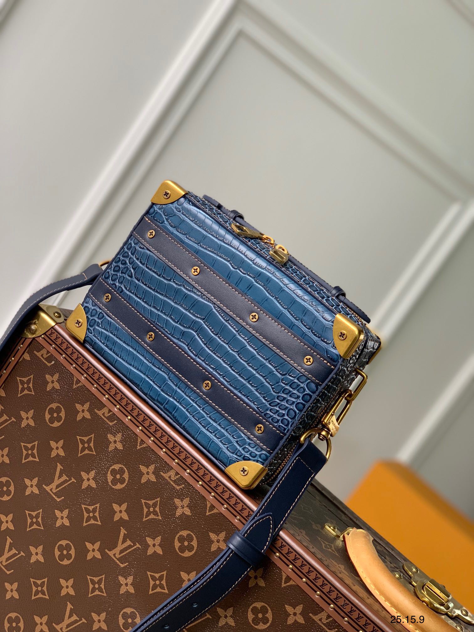 Túi xách nam Louis Vuitton Siêu Cấp TXNLV3089 z4196256841833 c5aef13c4ec4666f6282ccde26001e09 510x680 - Túi xách nam Louis Vuitton Siêu Cấp TXNLV3089