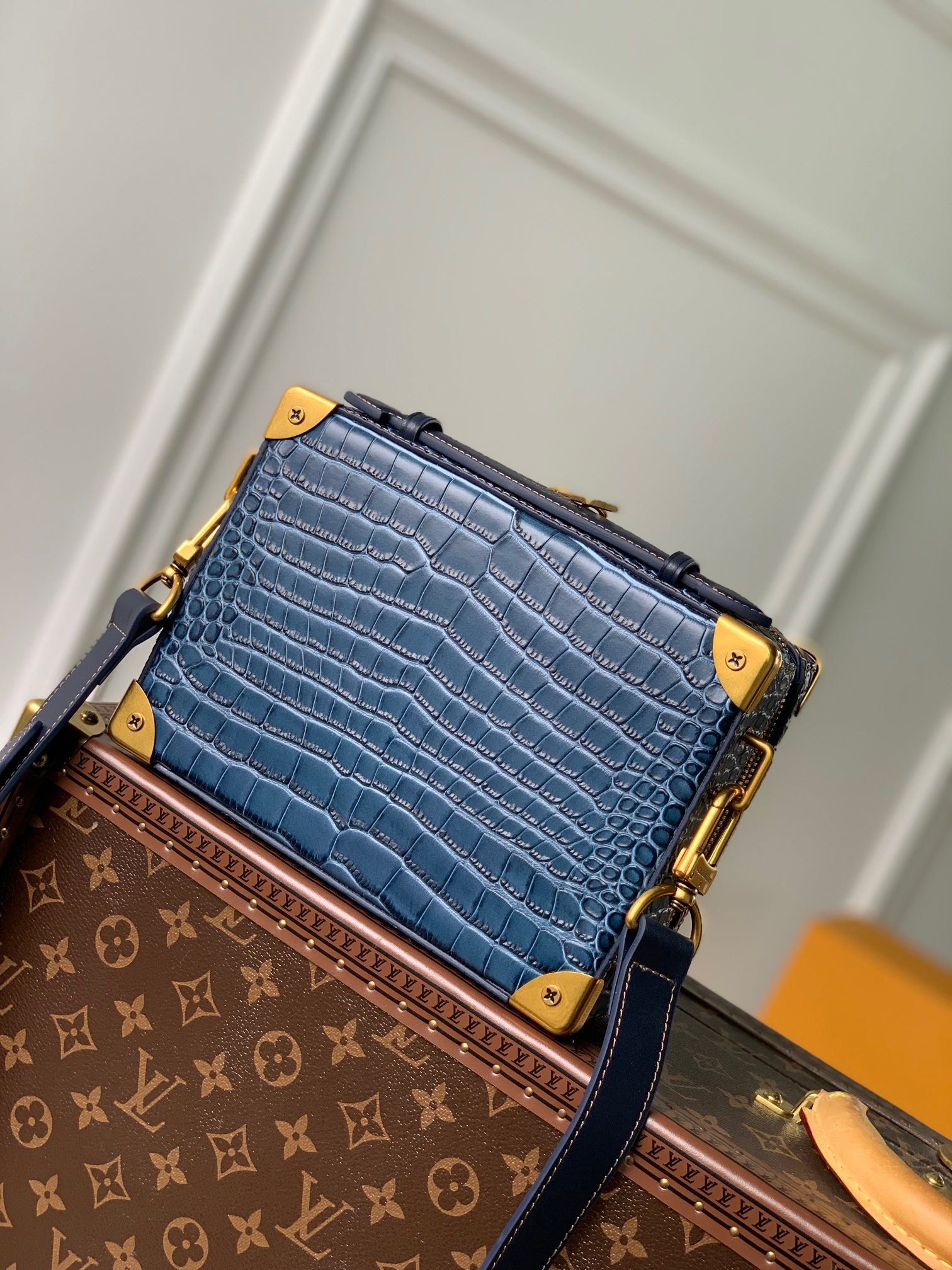 Túi xách nam Louis Vuitton Siêu Cấp TXNLV3089 z4196256851726 d64f964fb90df0faeb105ccc8a34e2b2 510x680 - Túi xách nam Louis Vuitton Siêu Cấp TXNLV3089