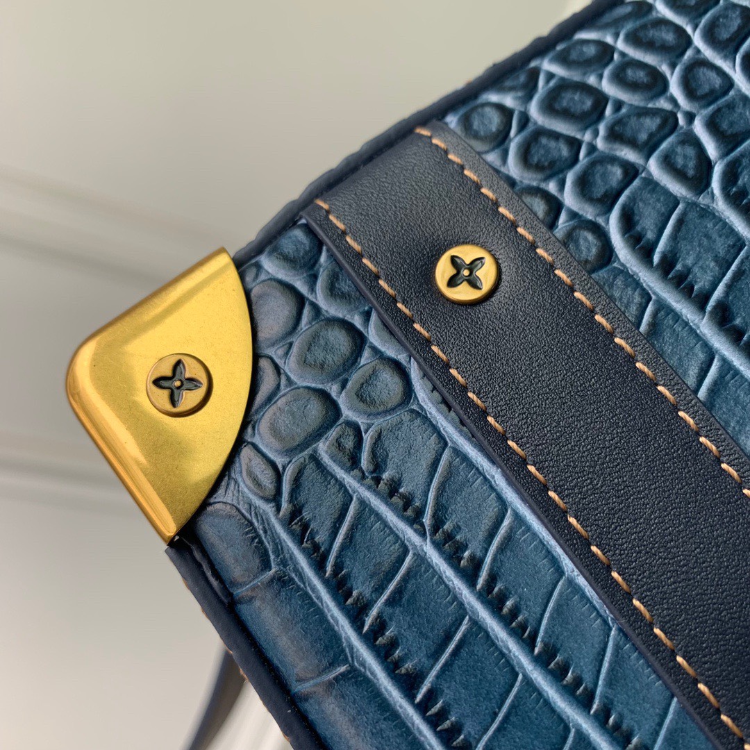 Túi xách nam Louis Vuitton Siêu Cấp TXNLV3089 z4196256880216 ca1001531161b3b7e313ec63752fce39 510x510 - Túi xách nam Louis Vuitton Siêu Cấp TXNLV3089