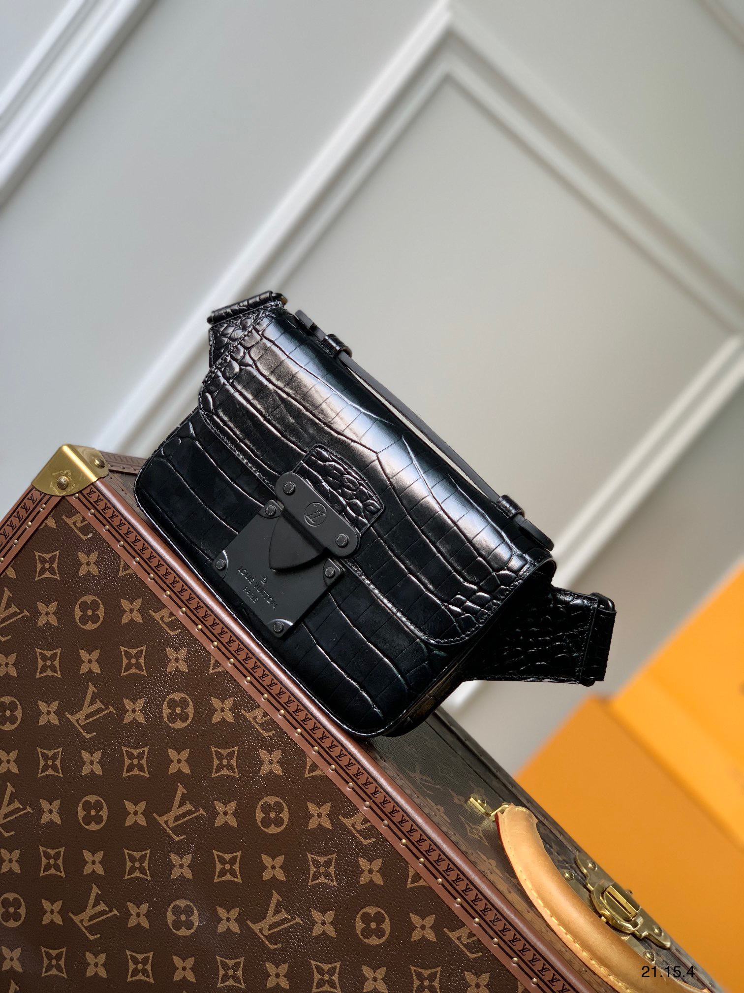 Túi xách nam Louis Vuitton Siêu Cấp TXNLV3090 z4199983061489 2eb4735f6460d3124bef2ceb95c6c17d 510x680 - Túi xách nam Louis Vuitton Siêu Cấp TXNLV3090