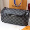 z4273747163340 71e0376fcb9093e6b2ed4465e5568216 100x100 - Ví nam Louis Vuitton Siêu Cấp TXNLV3093