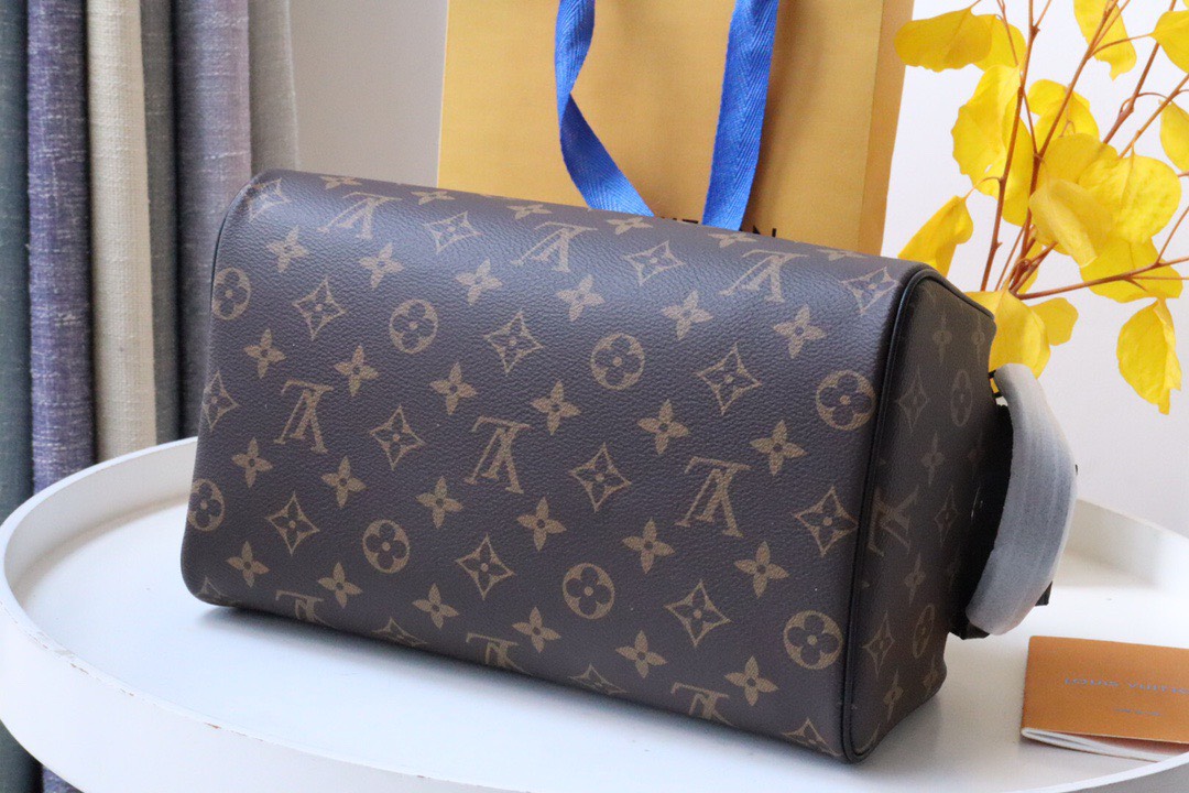 Ví nam Louis Vuitton Siêu Cấp TXNLV3143 z4273750513573 05bba87e77526a22e03a2944cbf0dc63 510x340 - Ví nam Louis Vuitton Siêu Cấp TXNLV3143