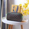 z4273751366015 2ba5056cb7c5e24a2a53dd73aaf2cc21 100x100 - Ví nam Louis Vuitton Siêu Cấp TXNLV3145