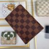 z4295963338283 aa5efa3ff129aaf7a1d63e57a2cdbee7 100x100 - Ví nam Louis Vuitton Siêu Cấp TXNLV3145