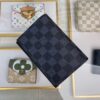 z4295963653507 39a8bc98d8e5dd620a7267829f7a6b6f 100x100 - Ví nam Louis Vuitton Siêu Cấp TXNLV3156