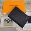 z4295964543091 e92986a68b9ac957c0a257425599fe62 100x100 - Ví nam Louis Vuitton Siêu Cấp TXNLV3158