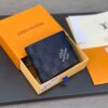 z4332440876796 fcccfc77bb3e8b206e34f8d54b1bf6ad 100x100 - Ví nam Louis Vuitton Siêu Cấp TXNLV3174