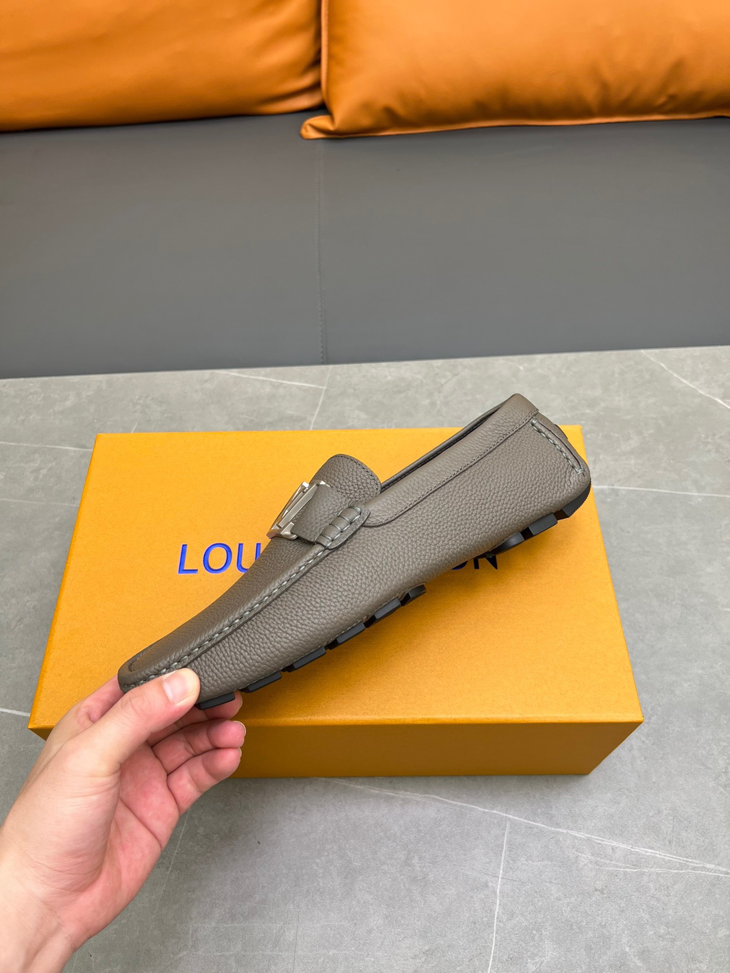Giày Nam Louis Vuitton Siêu Cấp GNLV3213 z4414394027444 5d22d0d287d81943de184a24bf37c983 510x680 - Giày Nam Louis Vuitton Siêu Cấp GNLV3213