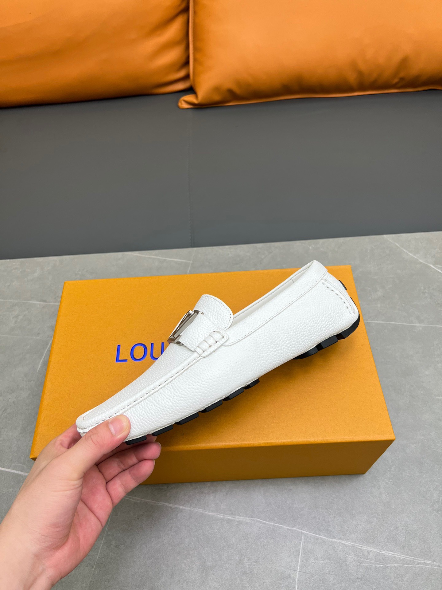 Giày Nam Louis Vuitton Siêu Cấp GNLV3214 z4414394292137 276822071dfc12352325e49d677b76e6 510x680 - Giày Nam Louis Vuitton Siêu Cấp GNLV3214