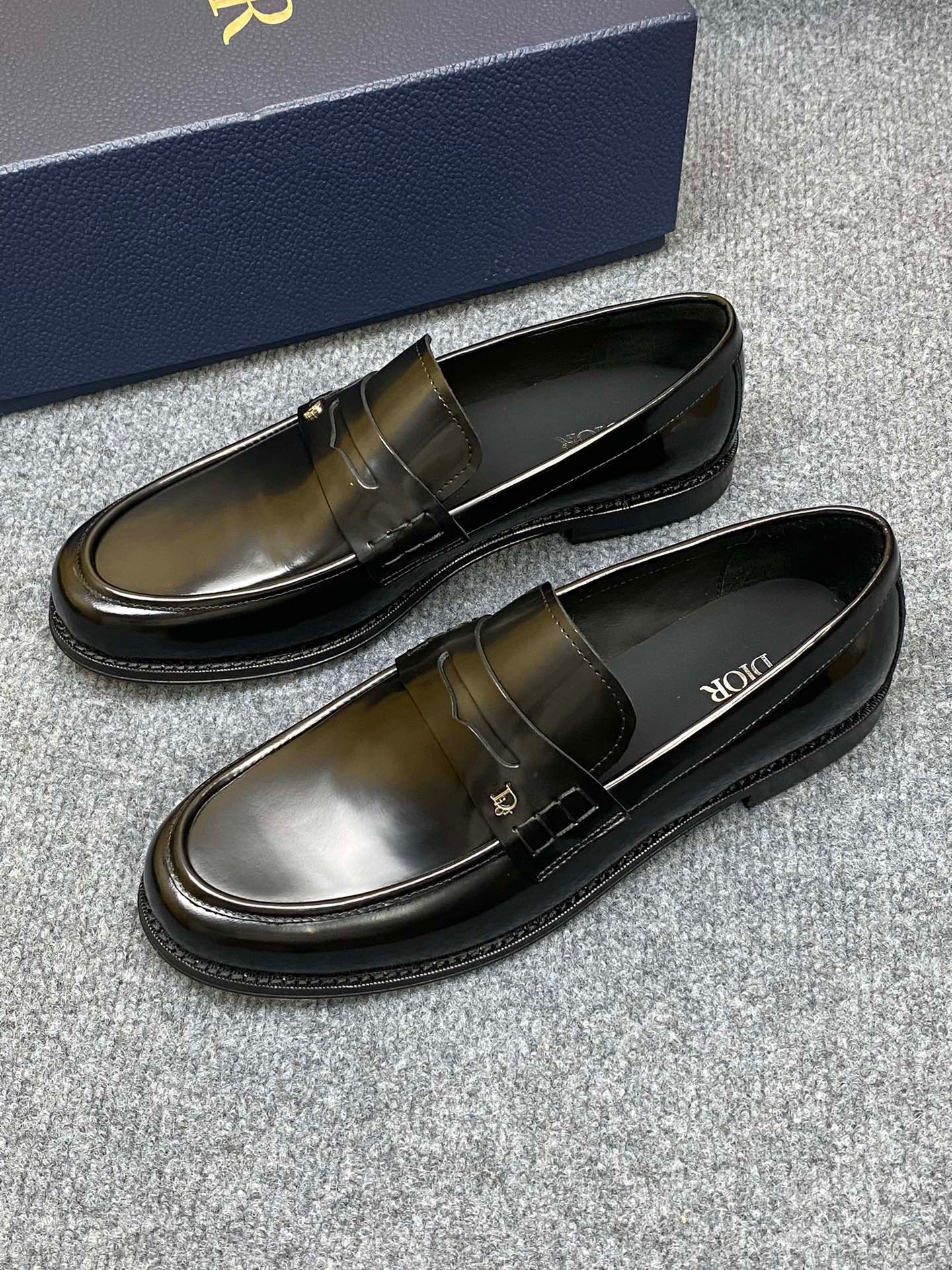 Giày nam Dior siêu cấp GNSC3250 z4522877256226 e3438578b78827ac4ba0b052a44d6f37 510x680 - Giày nam Dior siêu cấp GNSC3250