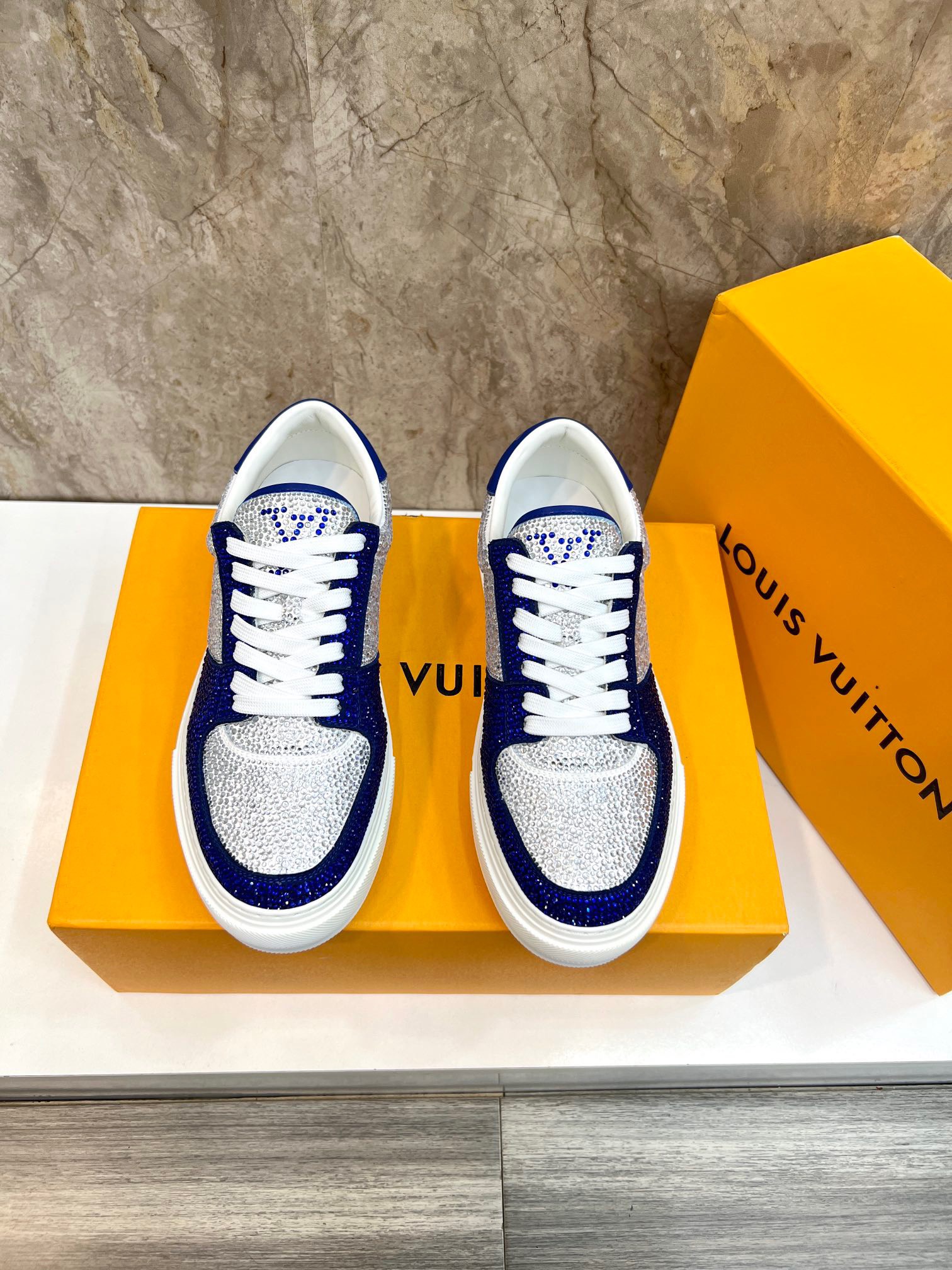 Giày Nam Louis Vuitton Siêu Cấp GNLV3295 z4766681754107 5c2435488ab094b5e212fa61b5180b9c 510x680 - Giày Nam Louis Vuitton Siêu Cấp GNLV3295