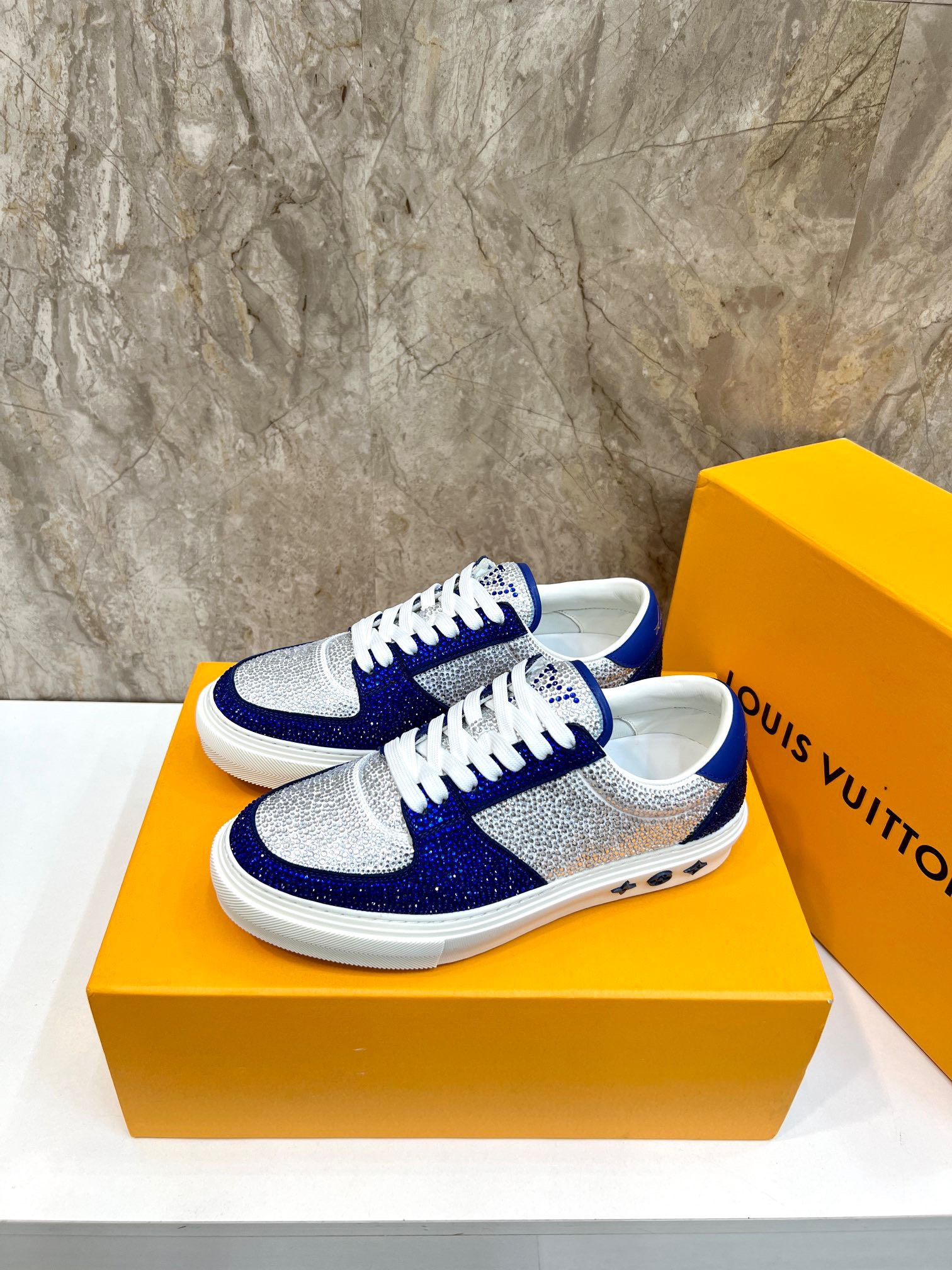 Giày Nam Louis Vuitton Siêu Cấp GNLV3295 z4766681761136 55915a4679032240f1273bd4d11a305b 510x680 - Giày Nam Louis Vuitton Siêu Cấp GNLV3295