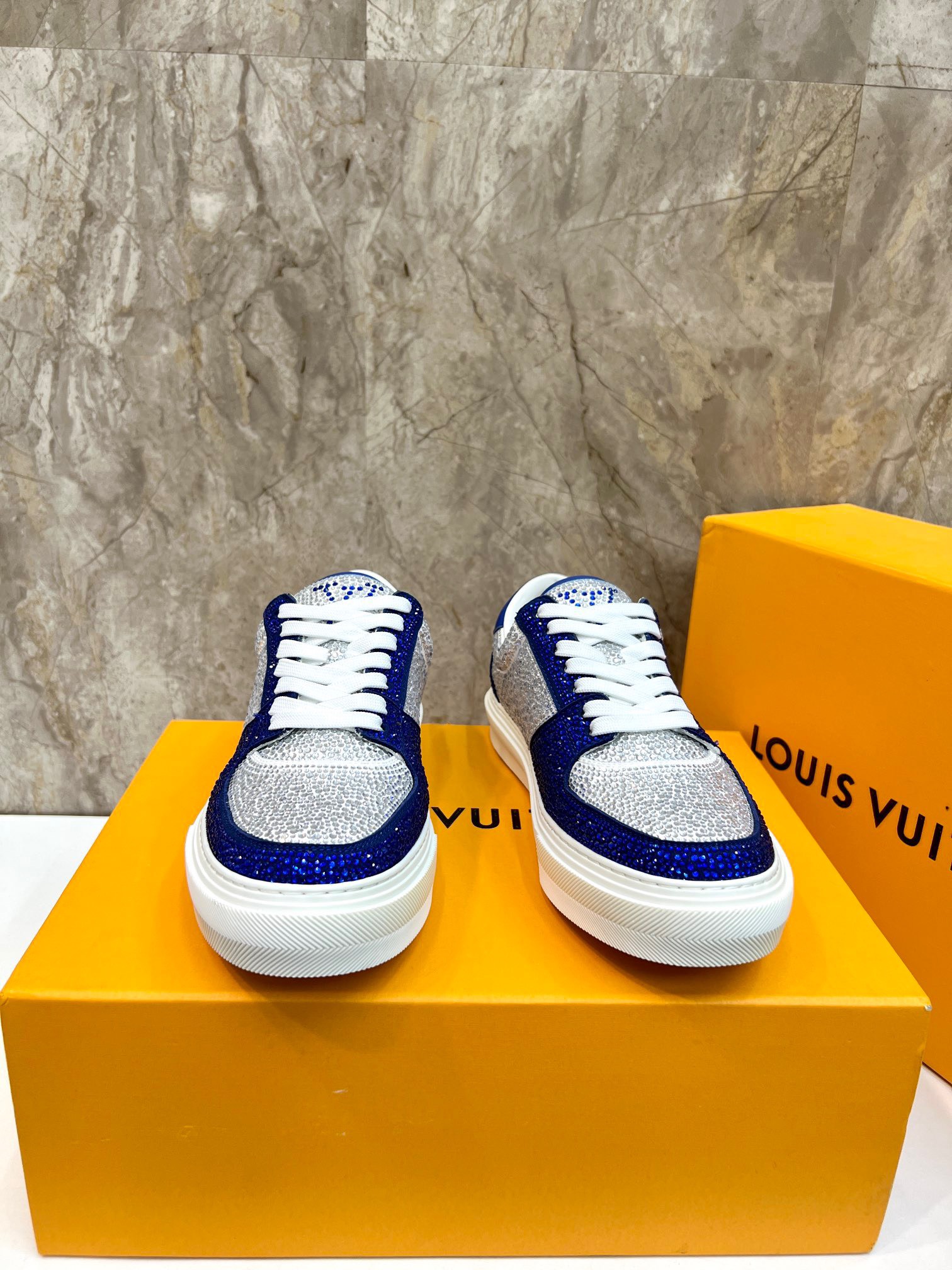 Giày Nam Louis Vuitton Siêu Cấp GNLV3295 z4766681765035 3fa7e7a50e980a9cb1ae9cd1e69e8051 510x680 - Giày Nam Louis Vuitton Siêu Cấp GNLV3295