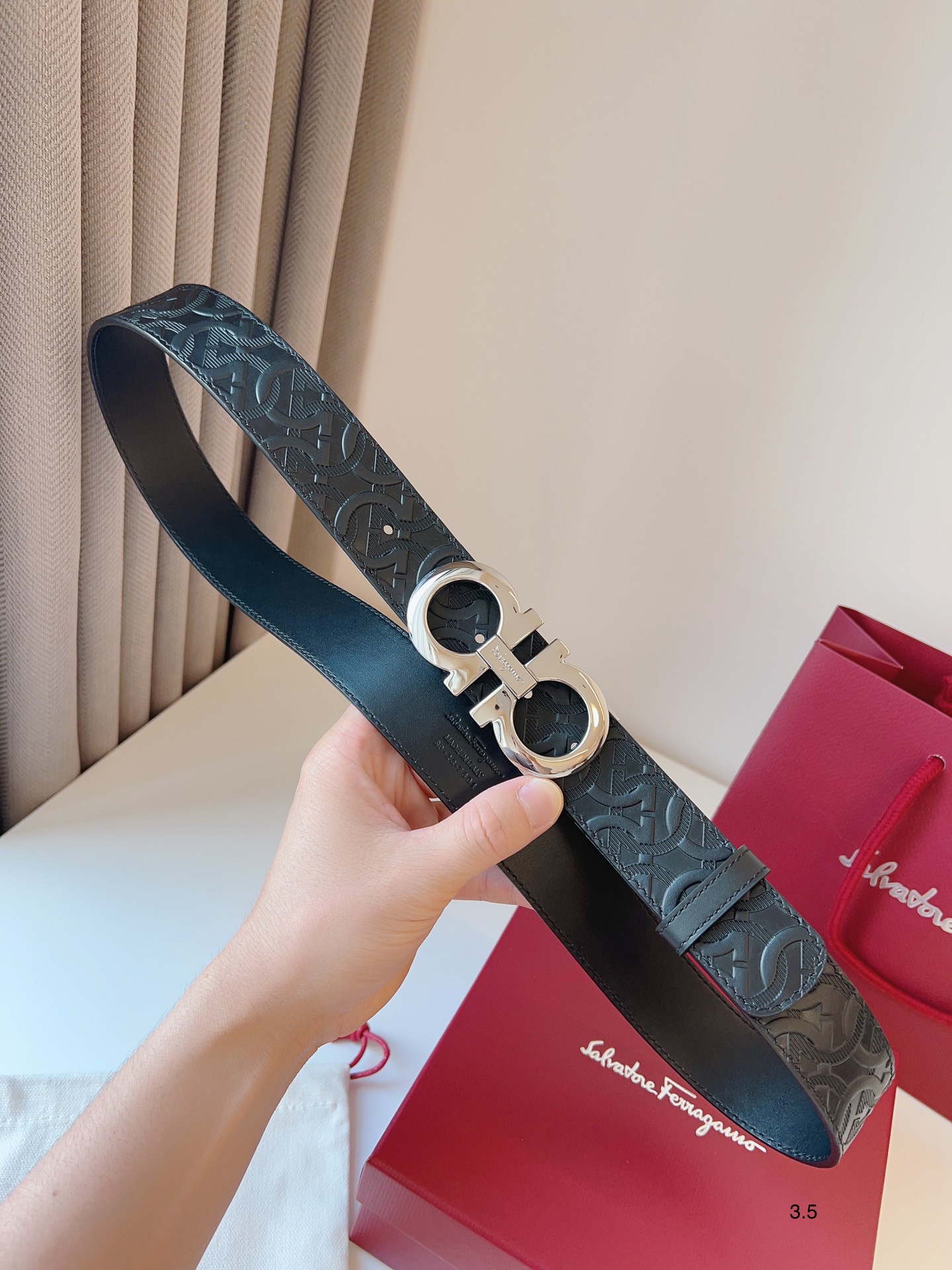 Thắt lưng nam Salvatore Ferragamo siêu cấp TLSC3305 z4779804176924 1347adf72994b2eaaf51975e3dcc2fd0 510x680 - Thắt lưng nam Salvatore Ferragamo siêu cấp TLSC3305
