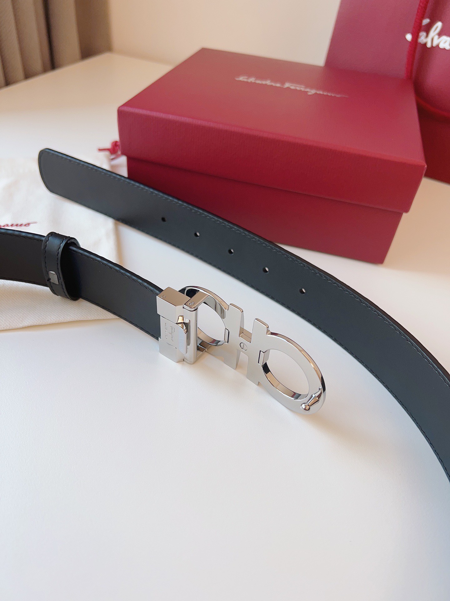 Thắt lưng nam Salvatore Ferragamo siêu cấp TLSC3305 z4779804205396 e50d1fba9521fc4cca569b628a7a84a2 510x680 - Thắt lưng nam Salvatore Ferragamo siêu cấp TLSC3305