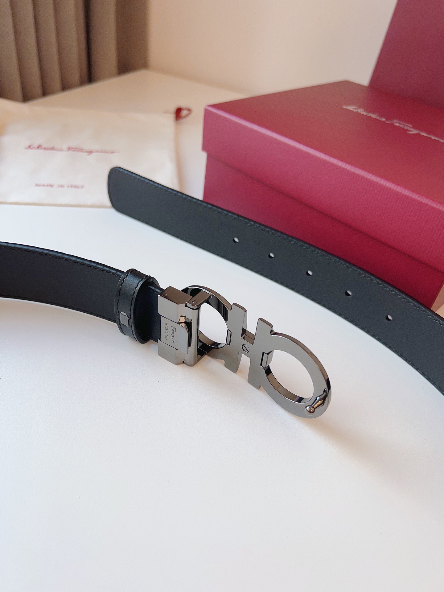 Thắt lưng nam Salvatore Ferragamo siêu cấp TLSC3307 z4779805309385 4ba56abec0672356a3f398b7b1b2979e 2 510x680 - Thắt lưng nam Salvatore Ferragamo siêu cấp TLSC3307