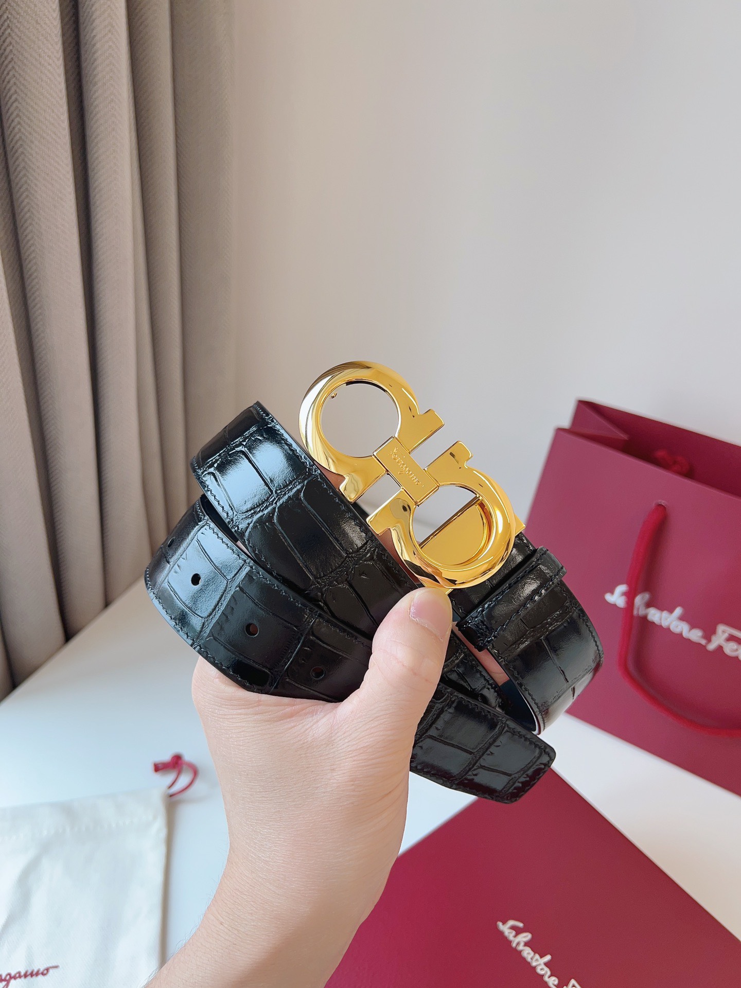 Thắt lưng nam Salvatore Ferragamo siêu cấp TLSC3310 z4779806278938 926bb1b40e8e9453cf555138d6dd53a6 510x680 - Thắt lưng nam Salvatore Ferragamo siêu cấp TLSC3310