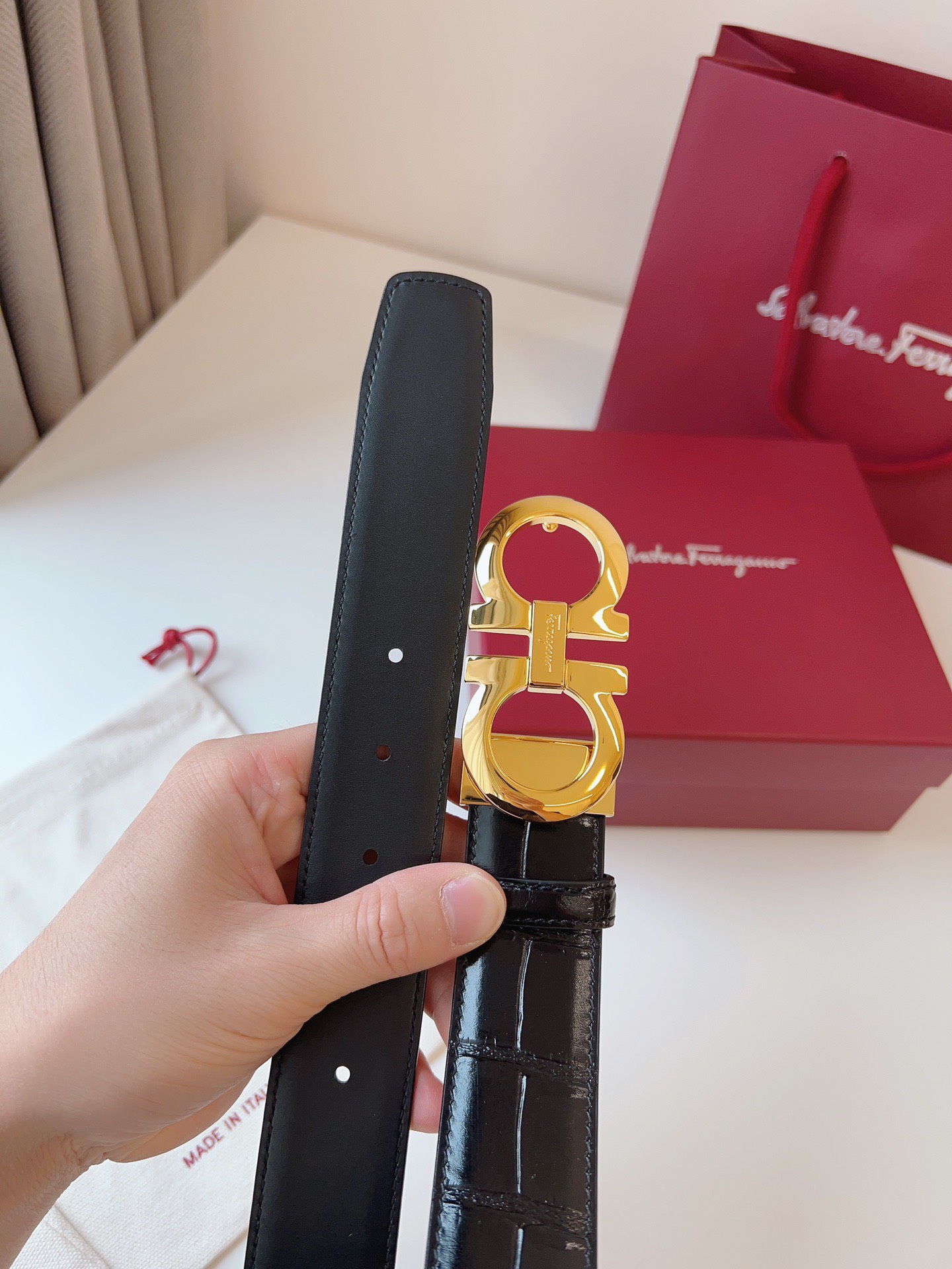 Thắt lưng nam Salvatore Ferragamo siêu cấp TLSC3310 z4779806303508 cebab6da228cef27fc4ad9f60eaf06b7 510x680 - Thắt lưng nam Salvatore Ferragamo siêu cấp TLSC3310