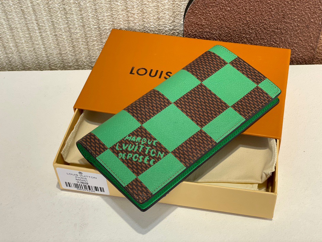 Ví nam Louis Vuitton Siêu Cấp TXNLV3350 z4951125860891 51b1445f905ddbdcc6d6d0721ecabe51 510x383 - Ví nam Louis Vuitton Siêu Cấp TXNLV3350