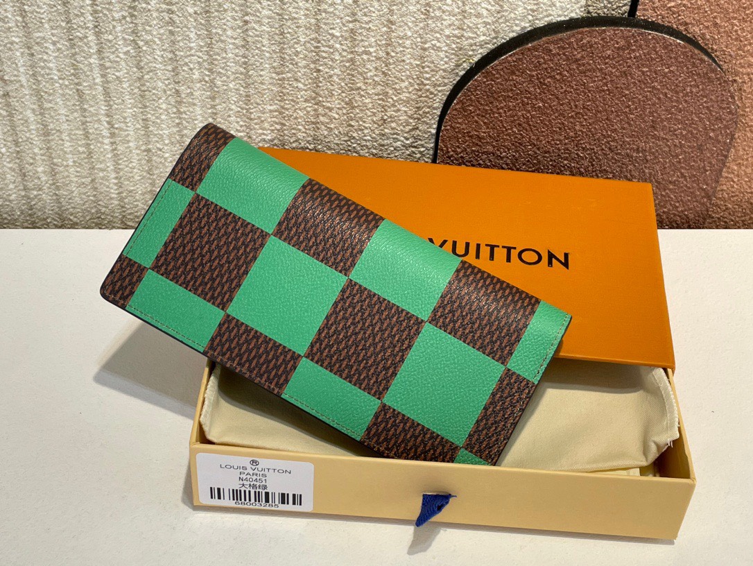 Ví nam Louis Vuitton Siêu Cấp TXNLV3350 z4951125861064 3de8c7ea5da5f5a717ba00db10a171c3 510x383 - Ví nam Louis Vuitton Siêu Cấp TXNLV3350