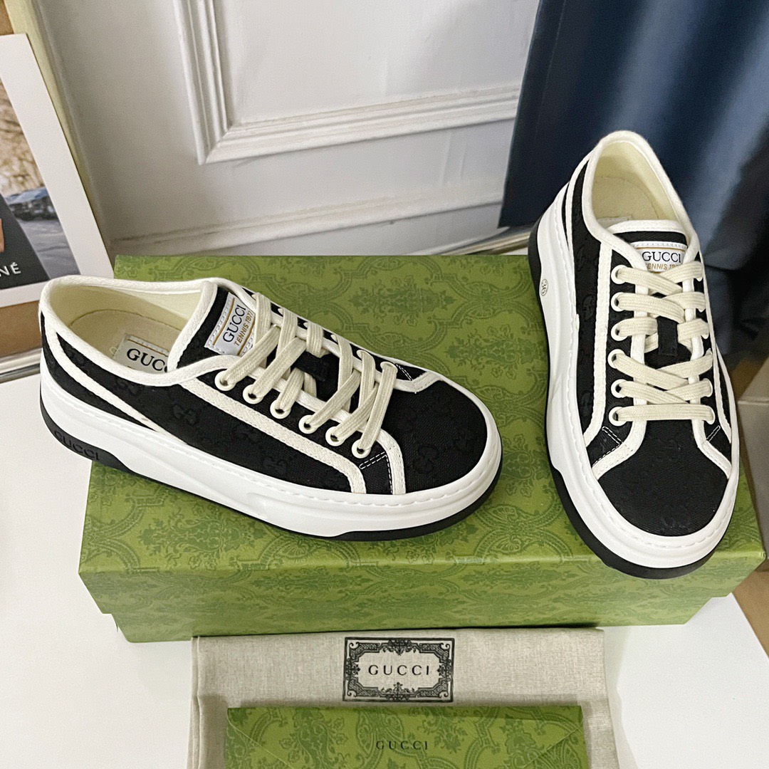 Giày Nam Gucci Siêu Cấp GNGC3362 z5007211775559 e9d2dc9223a2958efac85e1cd782dbe1 510x510 - Giày Nam Gucci Siêu Cấp GNGC3362