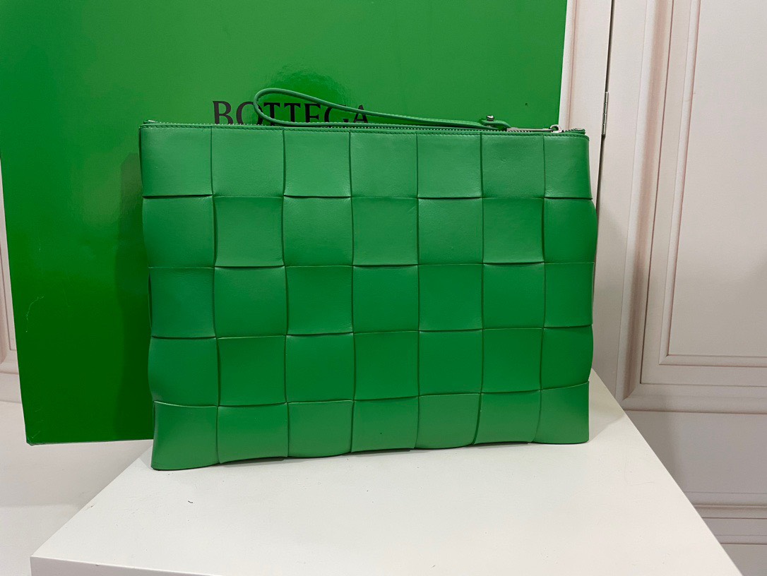 Ví nam Bottega Veneta Siêu Cấp VNSC3387 z5122679716404 106c67426e91c15793cebd075f86acdc 510x383 - Ví nam Bottega Veneta Siêu Cấp VNSC3387