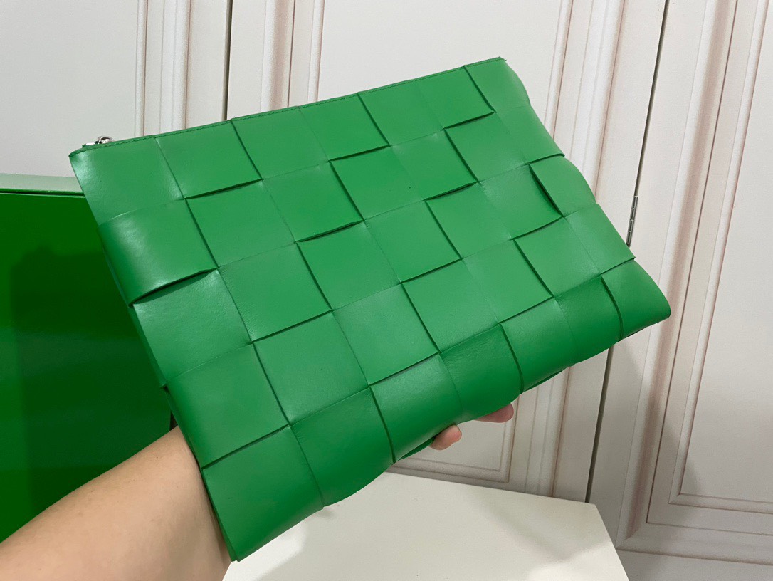 Ví nam Bottega Veneta Siêu Cấp VNSC3387 z5122679724670 3ae9fe599ec77ef4dc8f774ff3b7fe62 510x383 - Ví nam Bottega Veneta Siêu Cấp VNSC3387