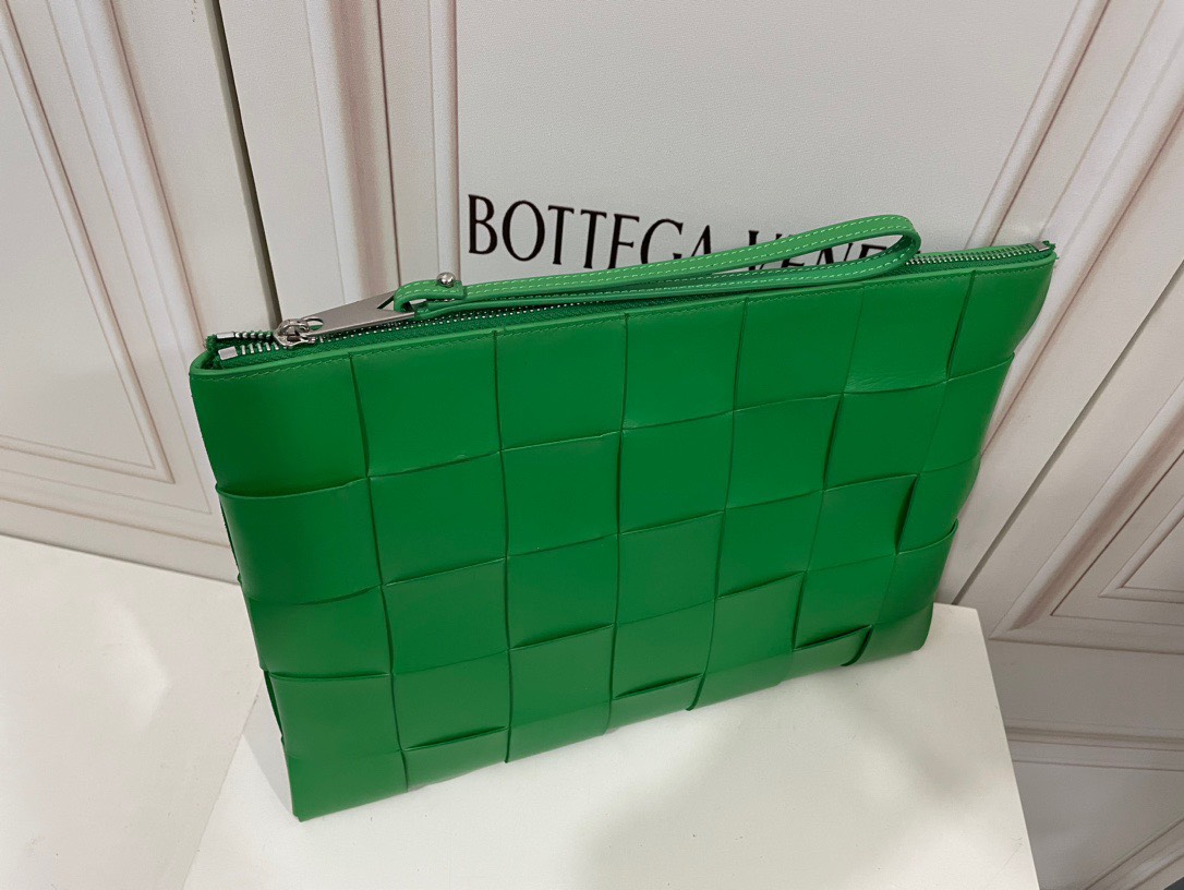 Ví nam Bottega Veneta Siêu Cấp VNSC3387 z5122679730017 1db7355e1618f45656eb5bb2013e1508 510x383 - Ví nam Bottega Veneta Siêu Cấp VNSC3387