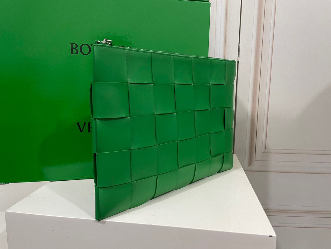 Ví nam Bottega Veneta Siêu Cấp VNSC3387 z5122679734814 56010f774c8af5dd1005a707a0667a61 510x383 - Ví nam Bottega Veneta Siêu Cấp VNSC3387