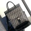 z5229112945846 cf3e68a3e235d0e046ed6a0f6125845a 100x100 - Túi xách nam Gucci siêu cấp MSSC3423