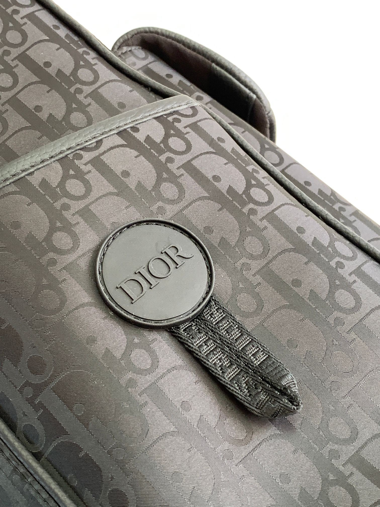 TÚI XÁCH NAM DIOR SIÊU CẤP TXNDO3425 z5229113289679 dc43e8e3f9a55f5ad2a07b43e749c1b0 510x680 - TÚI XÁCH NAM DIOR SIÊU CẤP TXNDO3425