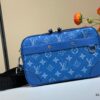 z5273725380252 75495653e07a06e98ec0d88f1bd637f6 100x100 - Túi xách nam Louis Vuitton Siêu Cấp TXNLV3434