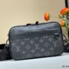 z5273725729110 588407c142b2e3cff63477156c6c13ff 100x100 - Túi xách nam Gucci siêu cấp MSSC3435