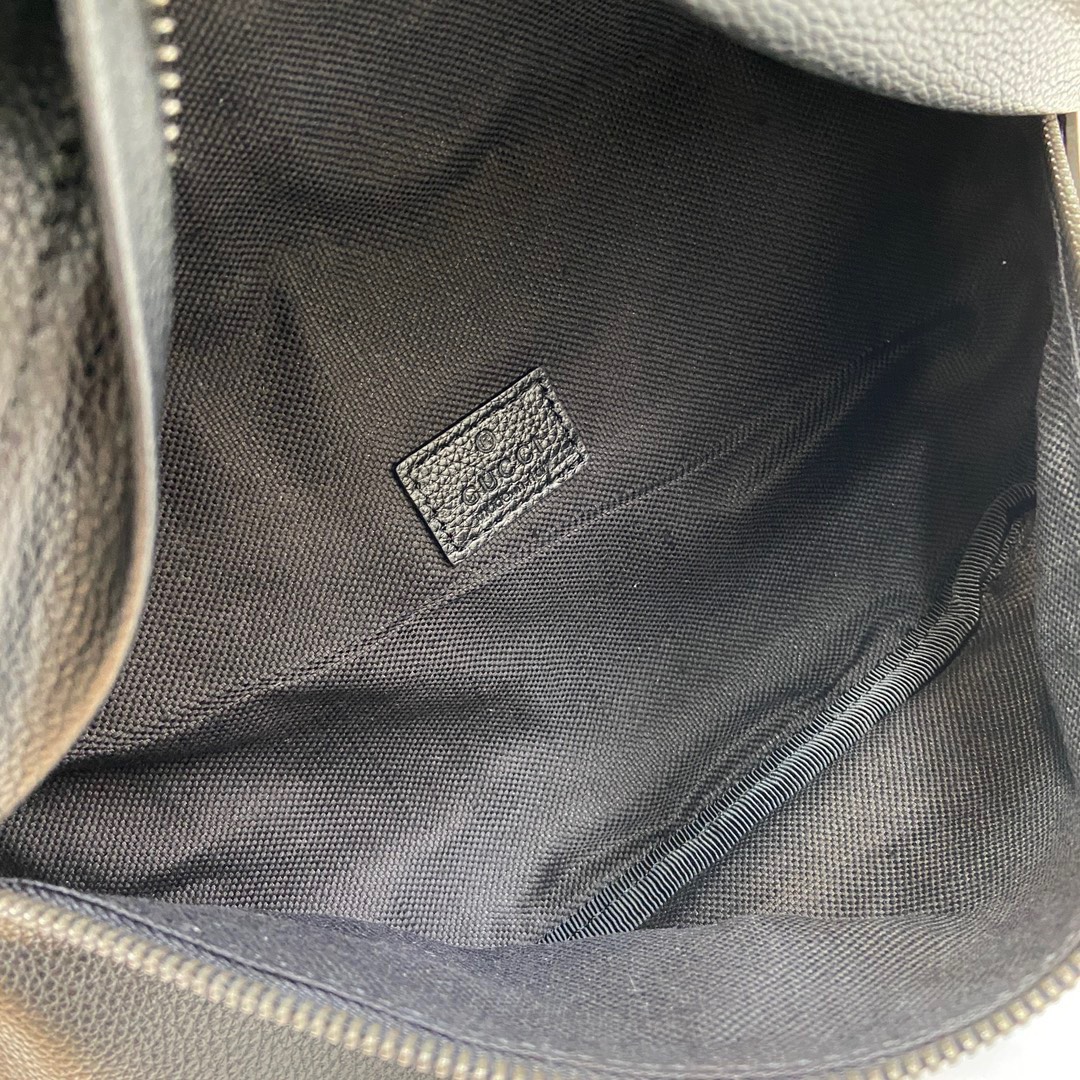 Túi xách nam Gucci siêu cấp MSSC3439 z5282385873769 8c62e375bb190dbc7461d90885b35d84 510x510 - Túi xách nam Gucci siêu cấp MSSC3439